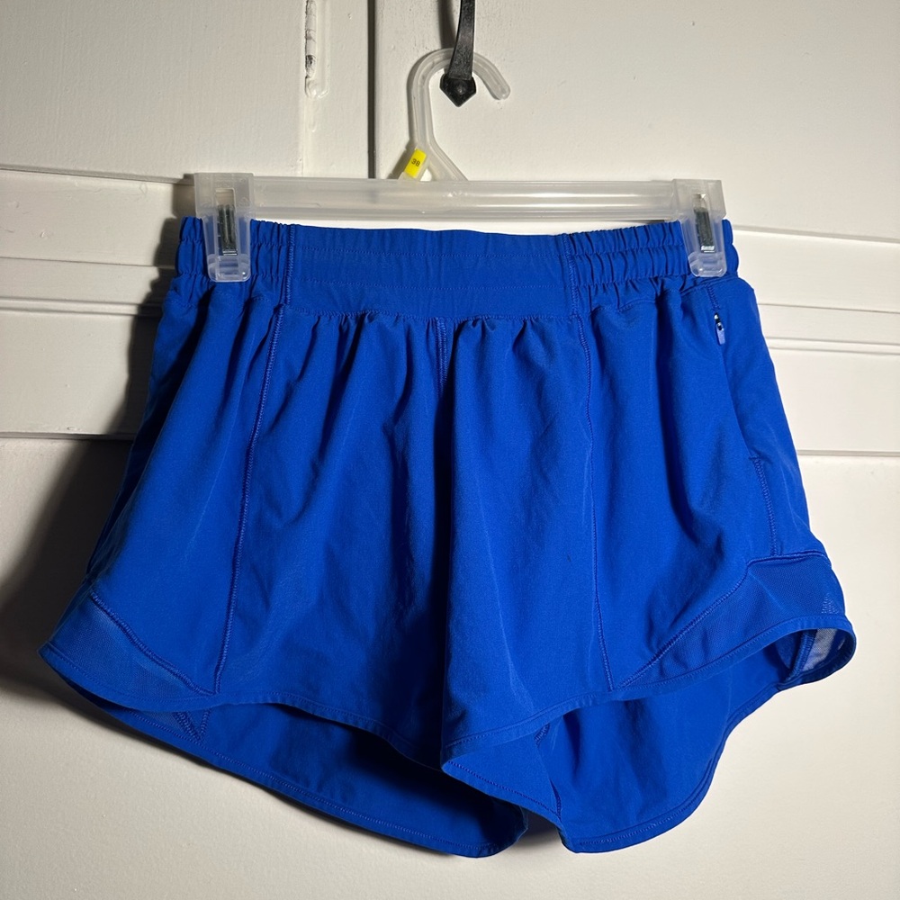 lululemon Hotty Hot Low Rise 2.5 Short in Symphony Blue